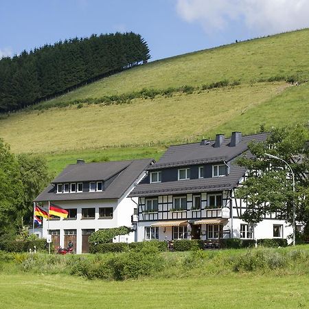 Landhaus Zum Sorpetal Hotel Schmallenberg Esterno foto