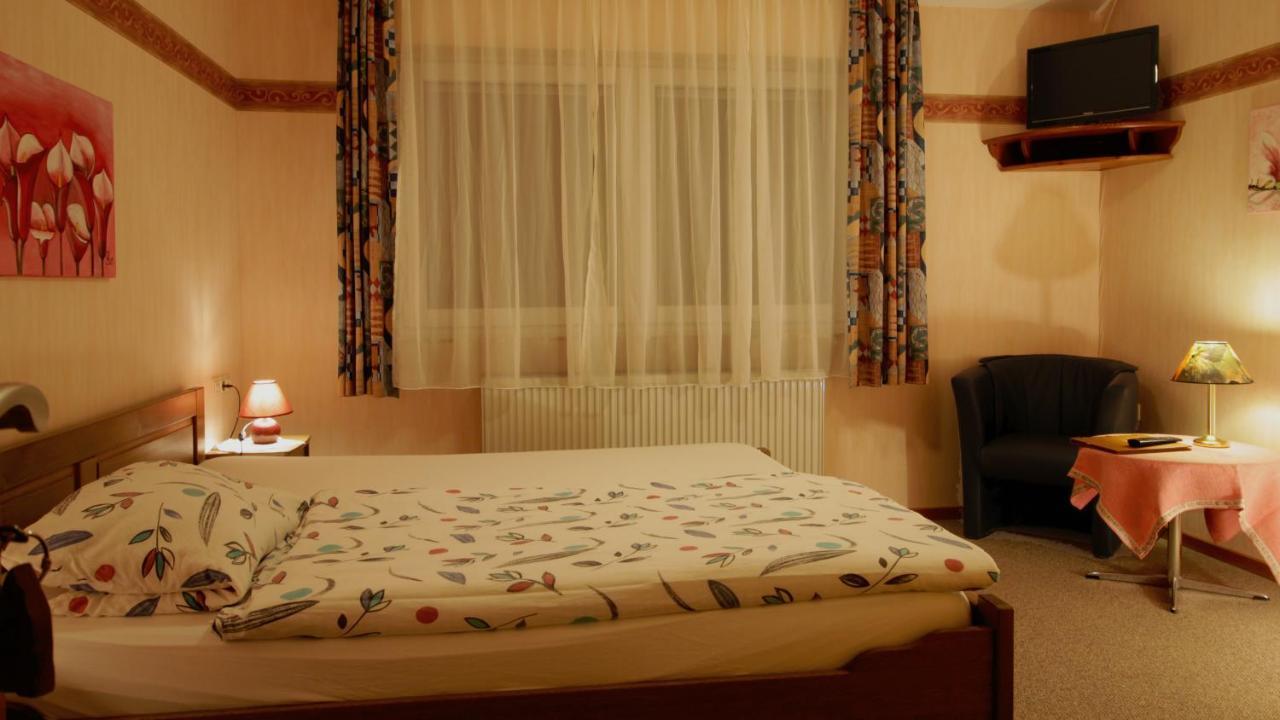 Landhaus Zum Sorpetal Hotel Schmallenberg Esterno foto